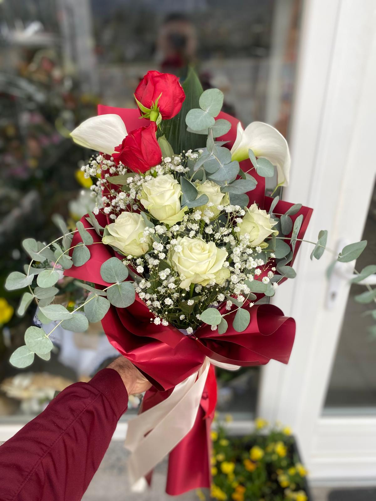 Aranžmani i poklon buketi